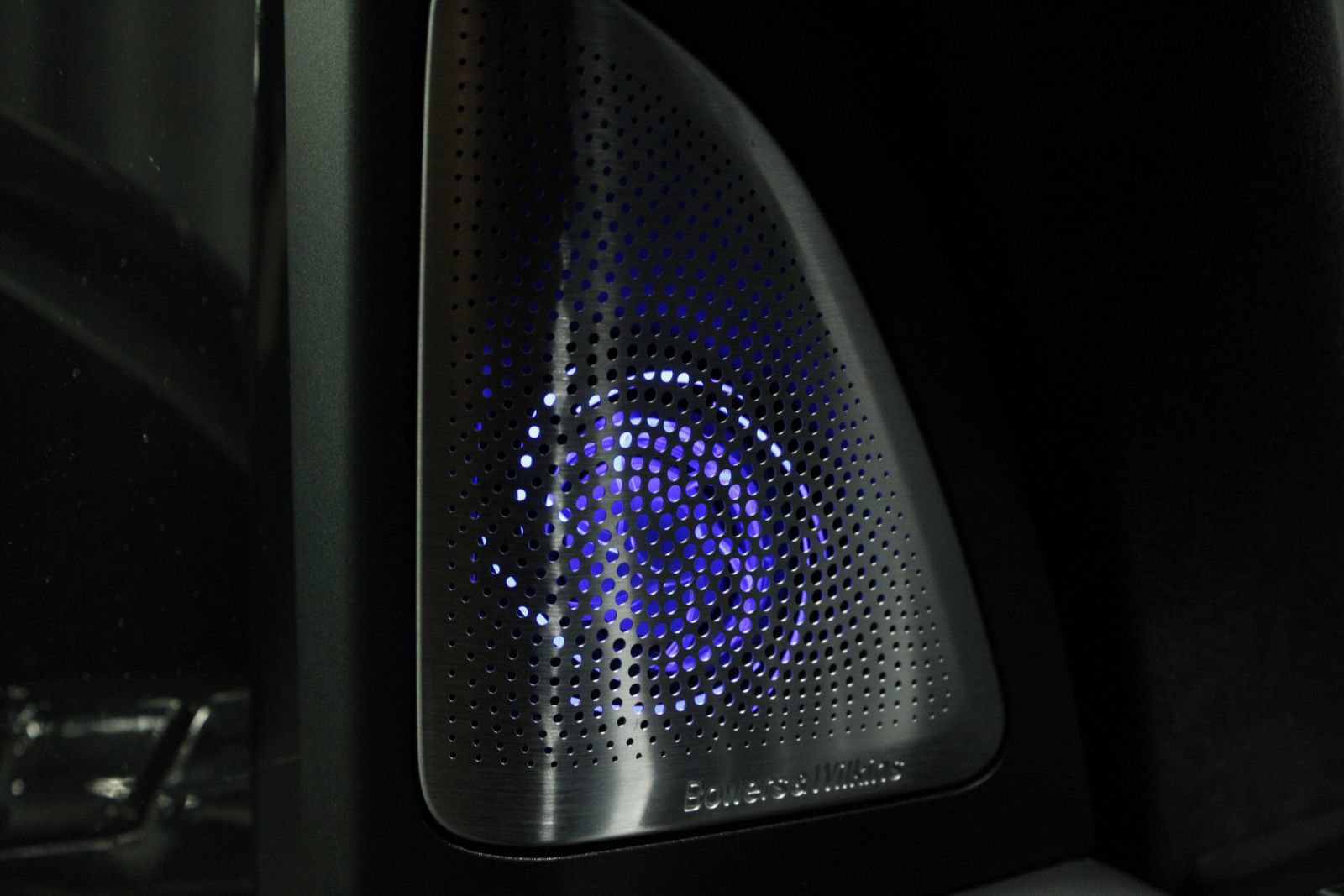 Used 2024 BMW ALPINA XB7 AWD/4WD image 37