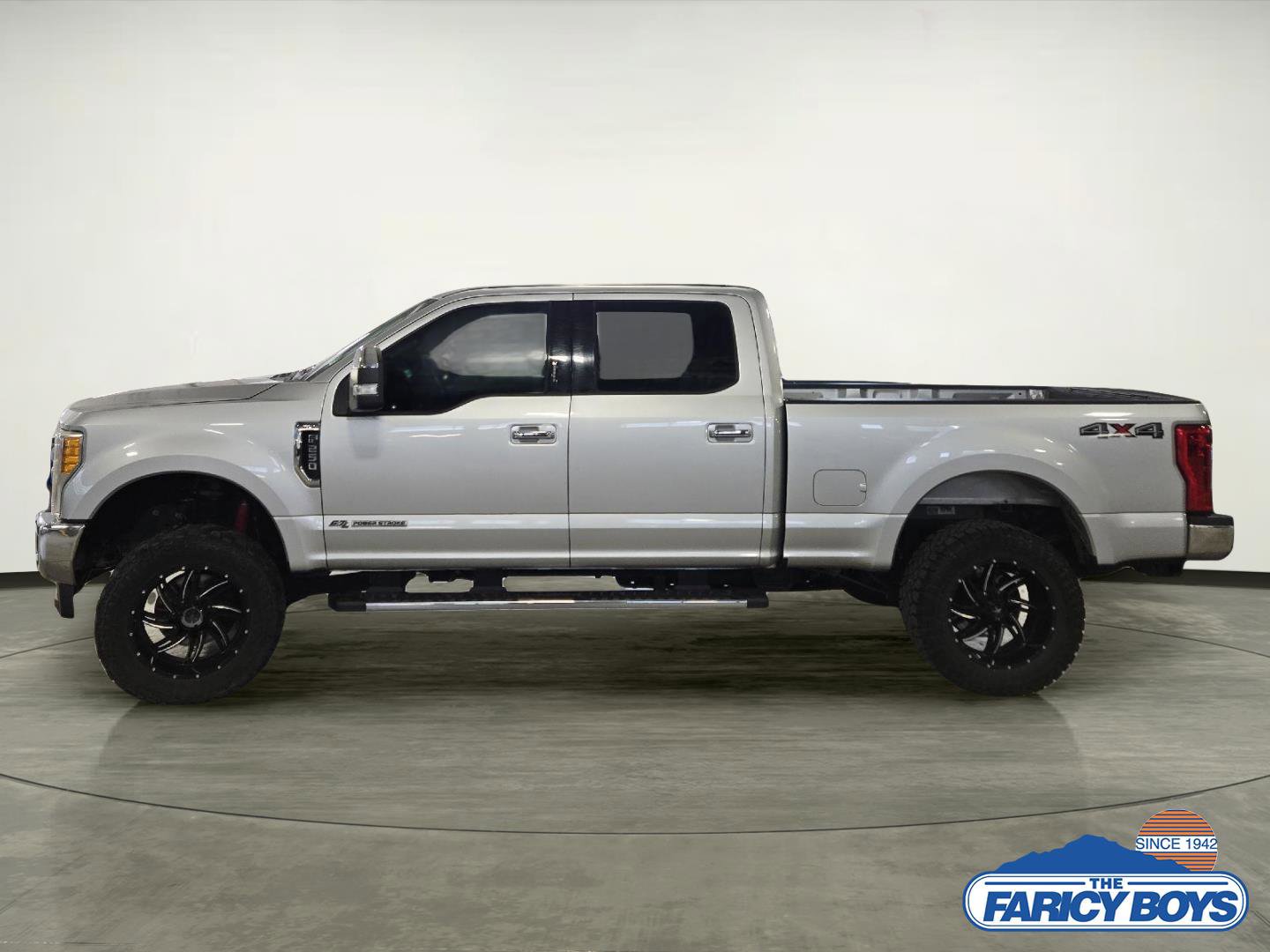 Used 2017 Ford F250 XLT w/ XLT Premium Package image 2