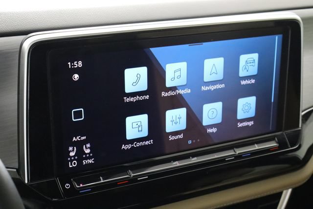 Used 2025 Volkswagen Atlas Cross Sport SE FWD image 21