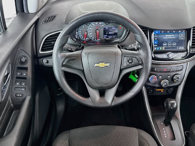 Used 2019 Chevrolet Trax LS FWD image 13