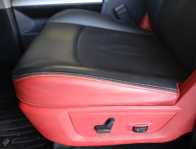 Used 2016 RAM 1500 Rebel w/ Luxury Group AWD/4WD image 18