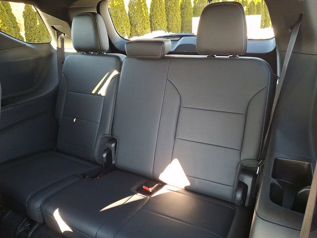 Certified 2025 Chevrolet Traverse LT image 11