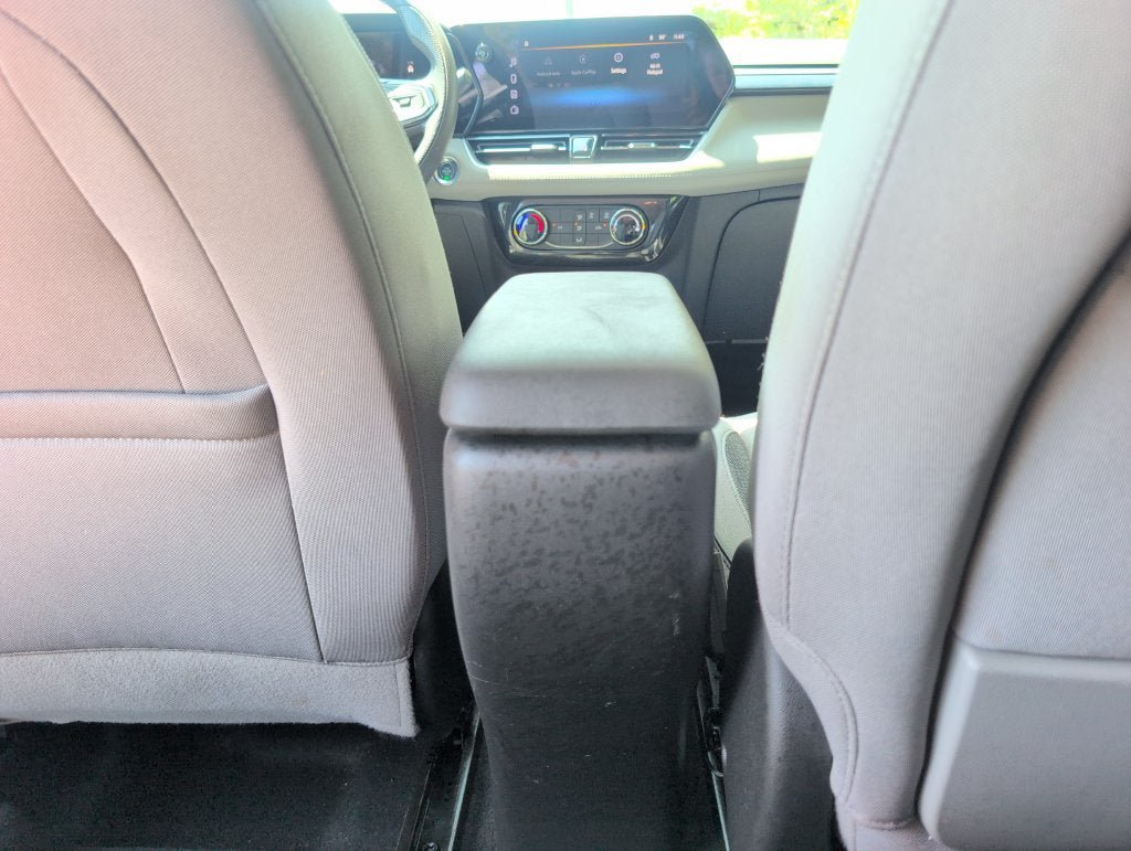 Used 2024 Chevrolet TrailBlazer LT FWD image 33