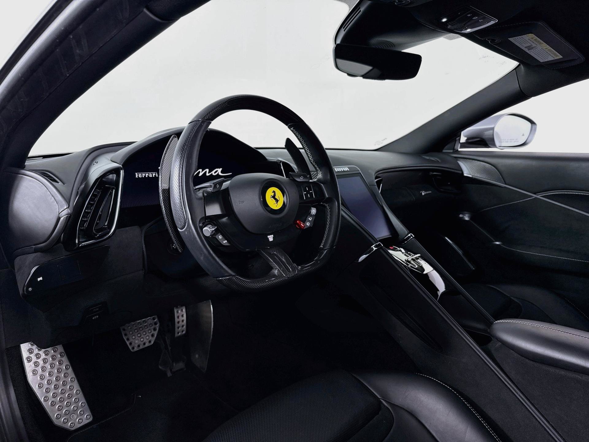 Used 2021 Ferrari Roma RWD image 9