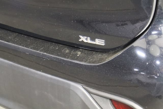 Used 2022 Toyota Highlander XLE FWD image 43