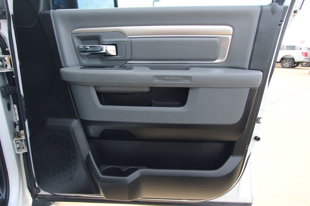Used 2019 RAM 1500 Classic Warlock AWD/4WD image 42