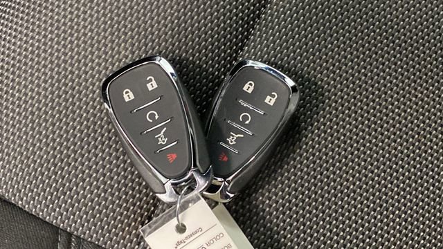 Used 2023 Chevrolet Traverse LT w/ Midnight/Sport Edition image 20