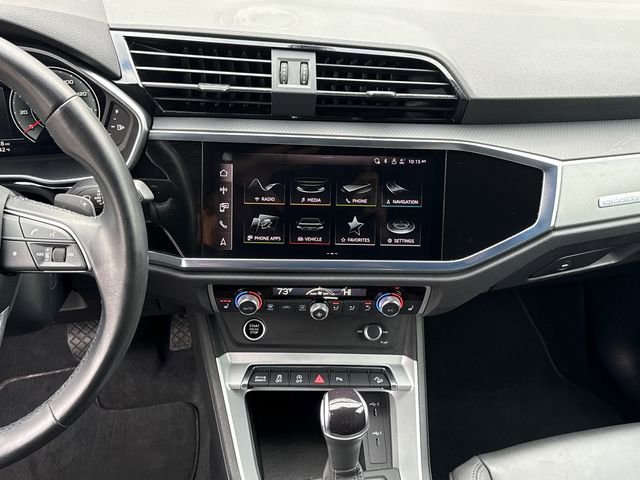Used 2022 Audi Q3 2.0T Premium Plus w/ Premium Plus Package image 21