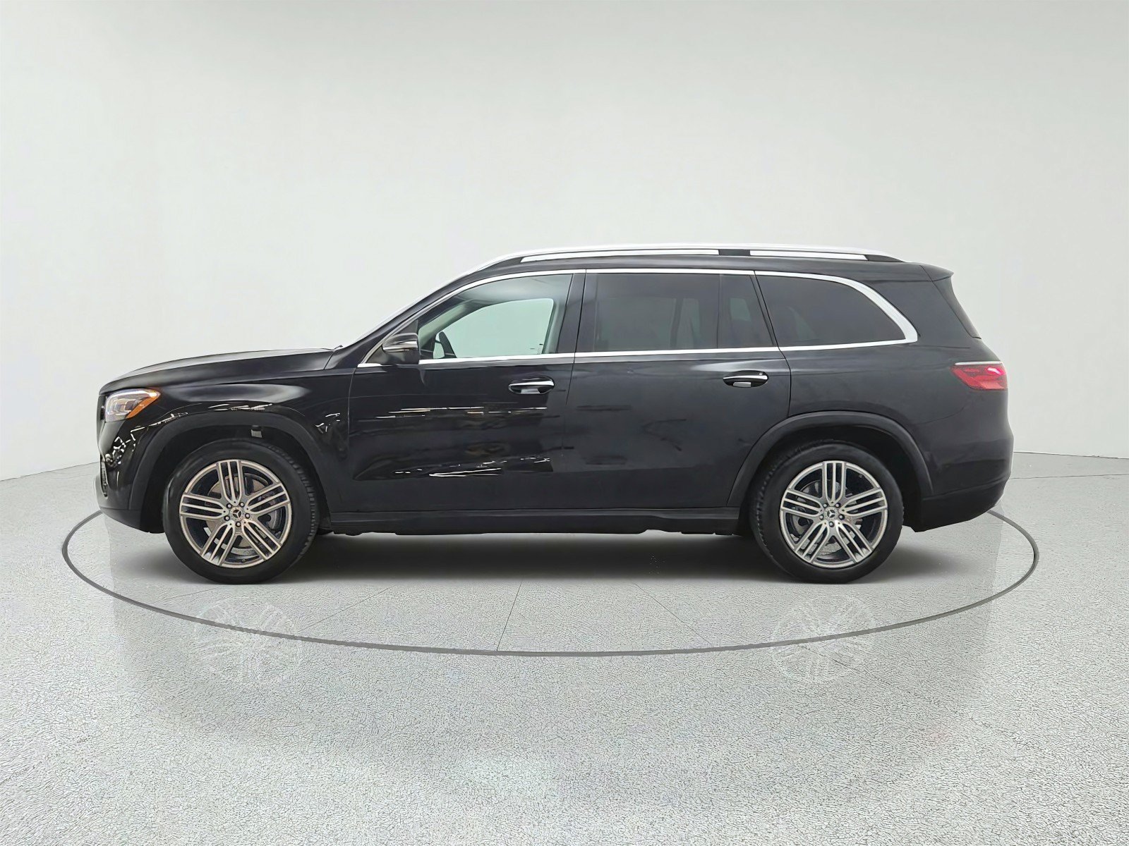 Certified 2026 Mercedes-Benz GLS 450 4MATIC image 8