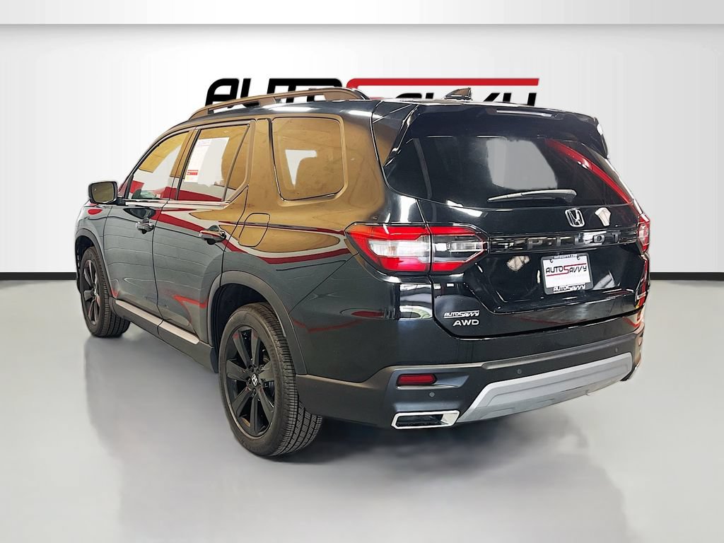 Used 2024 Honda Pilot Touring image 5