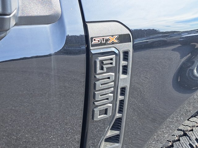Used 2025 Ford F250 XL w/ STX Appearance Package image 11