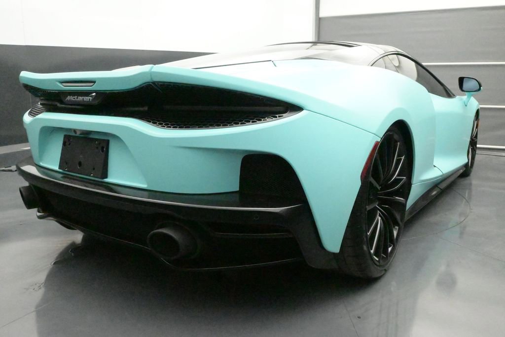 Used 2022 McLaren GT RWD image 16