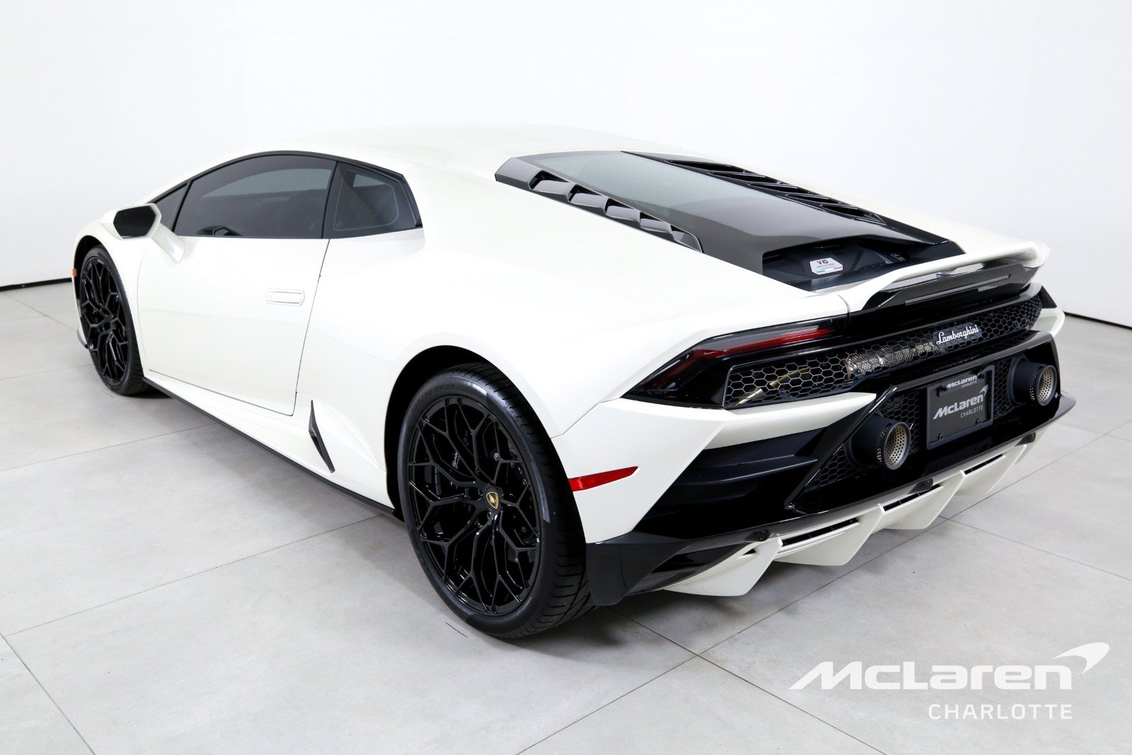 Used 2022 Lamborghini Huracan EVO AWD/4WD image 6