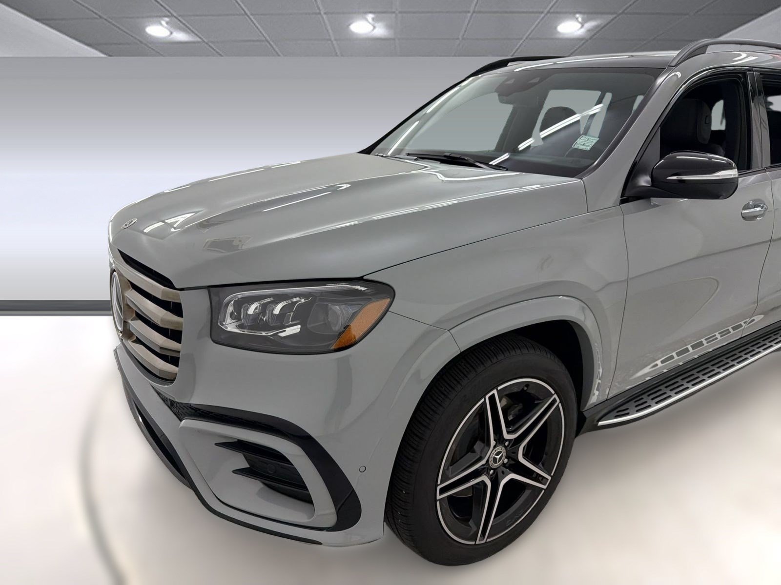 Used 2024 Mercedes-Benz GLS 450 4MATIC image 29