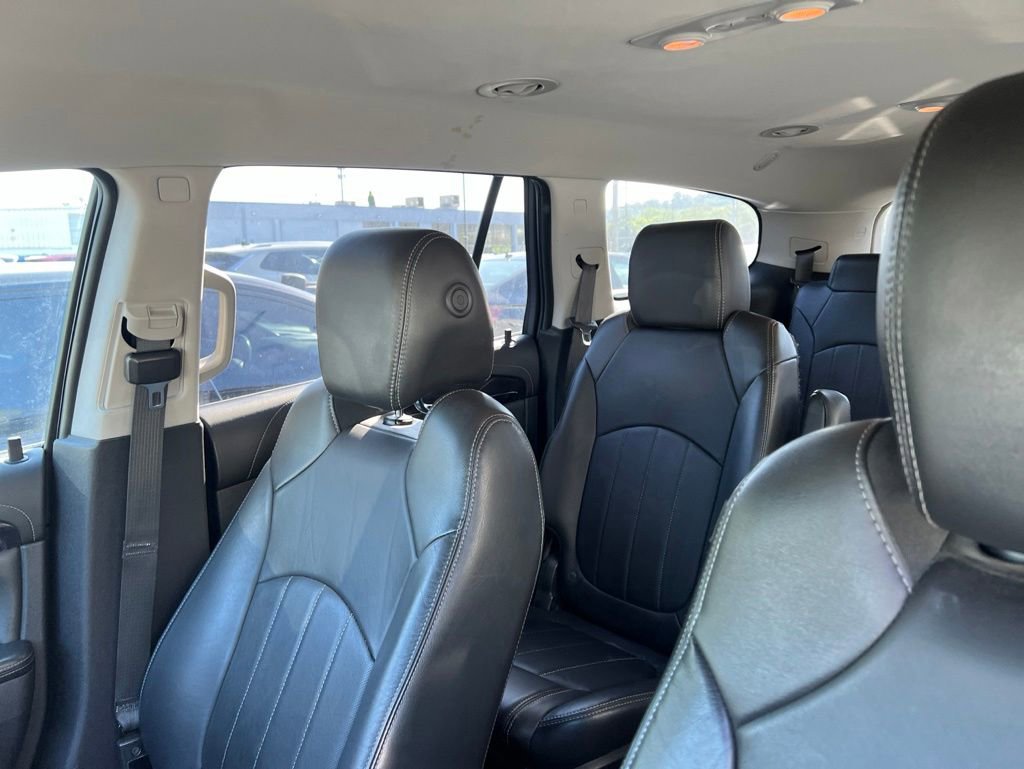Used 2017 Buick Enclave Leather FWD image 14