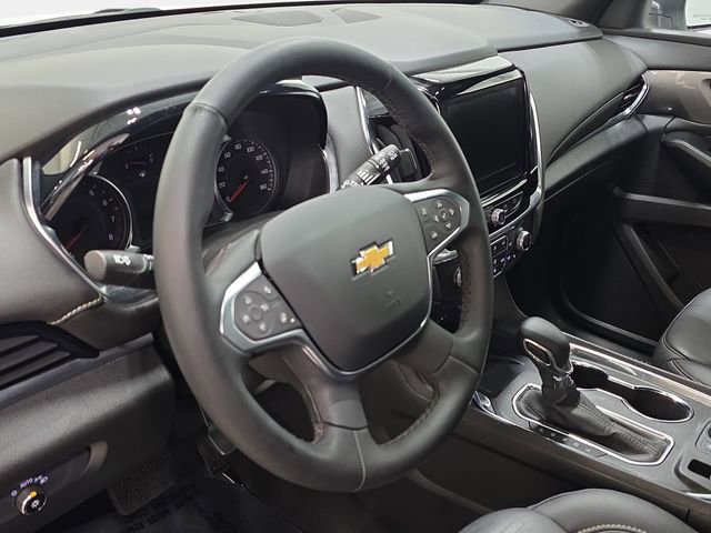 Used 2023 Chevrolet Traverse LT w/ Rear Camera Mirror Package AWD/4WD image 14