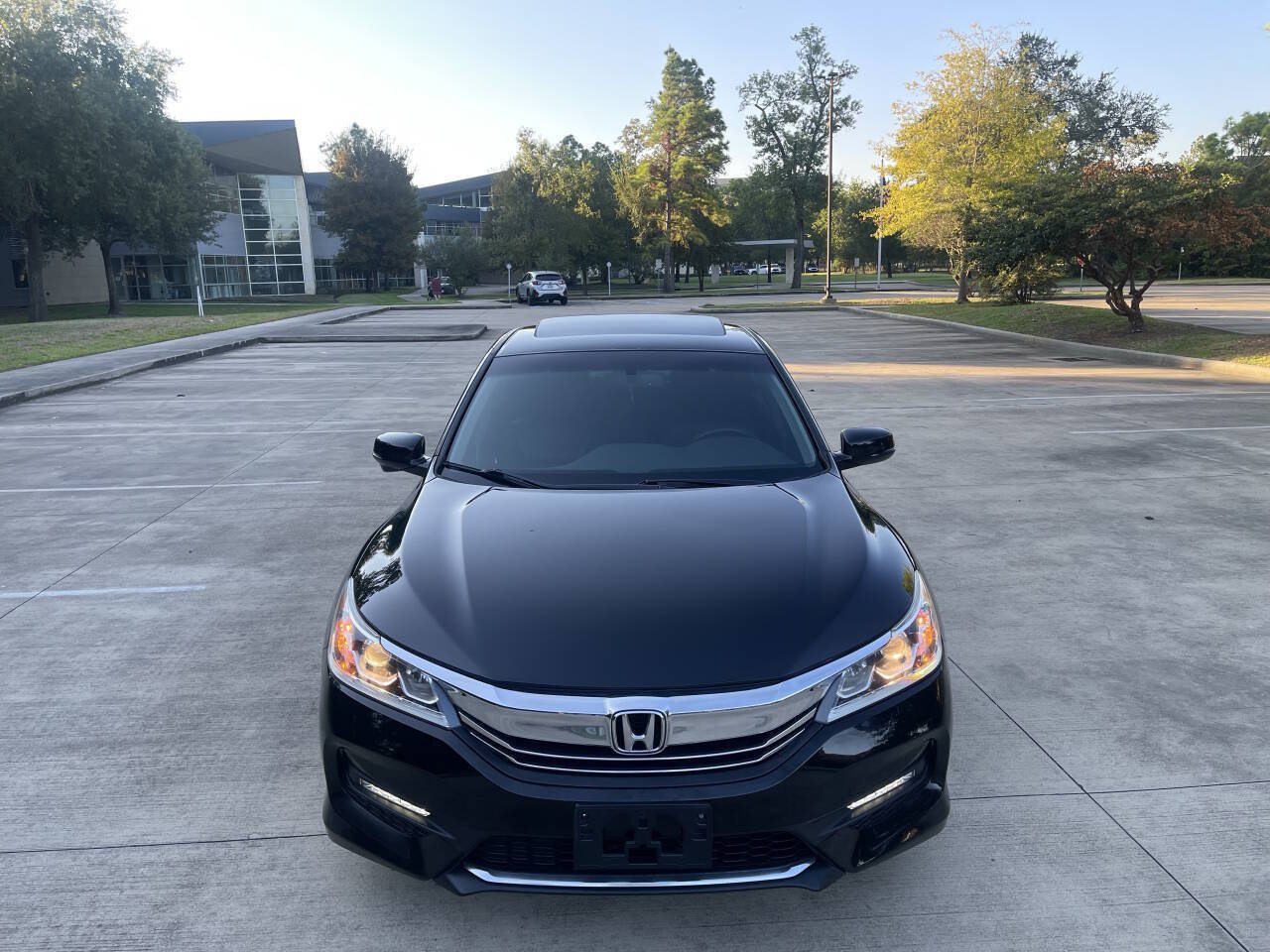 Used 2016 Honda Accord EX-L image 3
