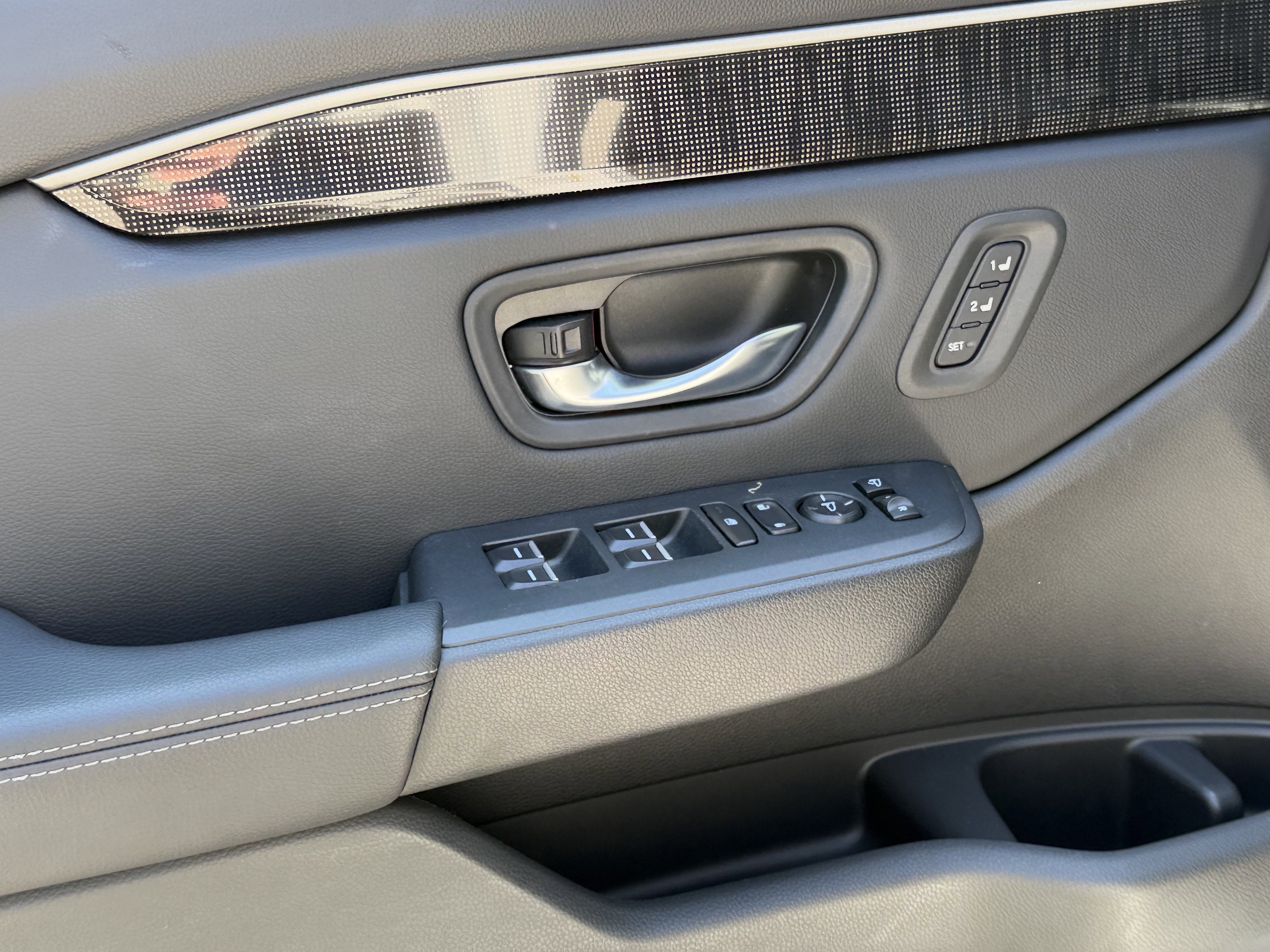 Used 2023 Honda Pilot Elite image 11