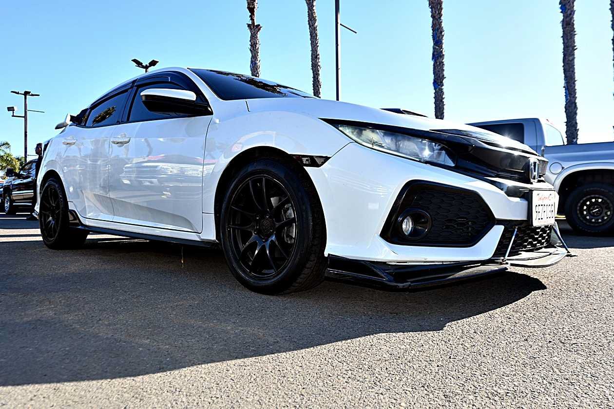 Used 2019 Honda Civic Sport image 3