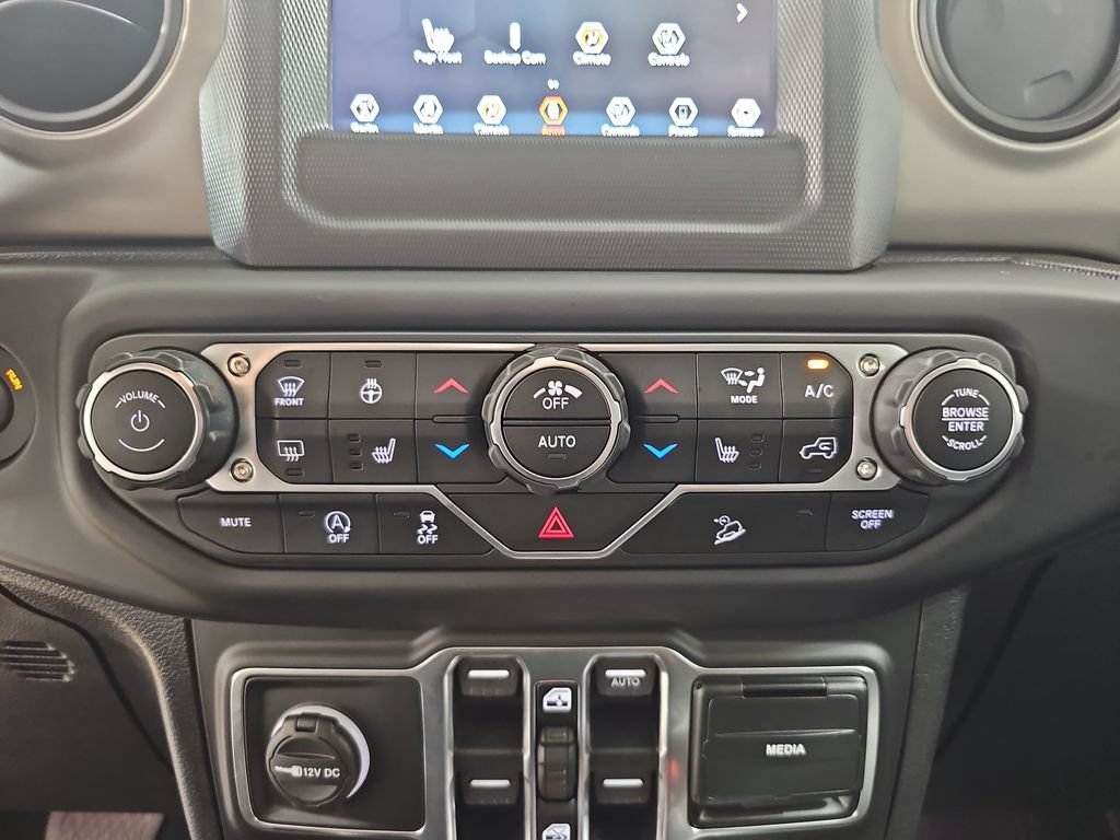 Used 2018 Jeep Wrangler Unlimited Sport S AWD/4WD image 27