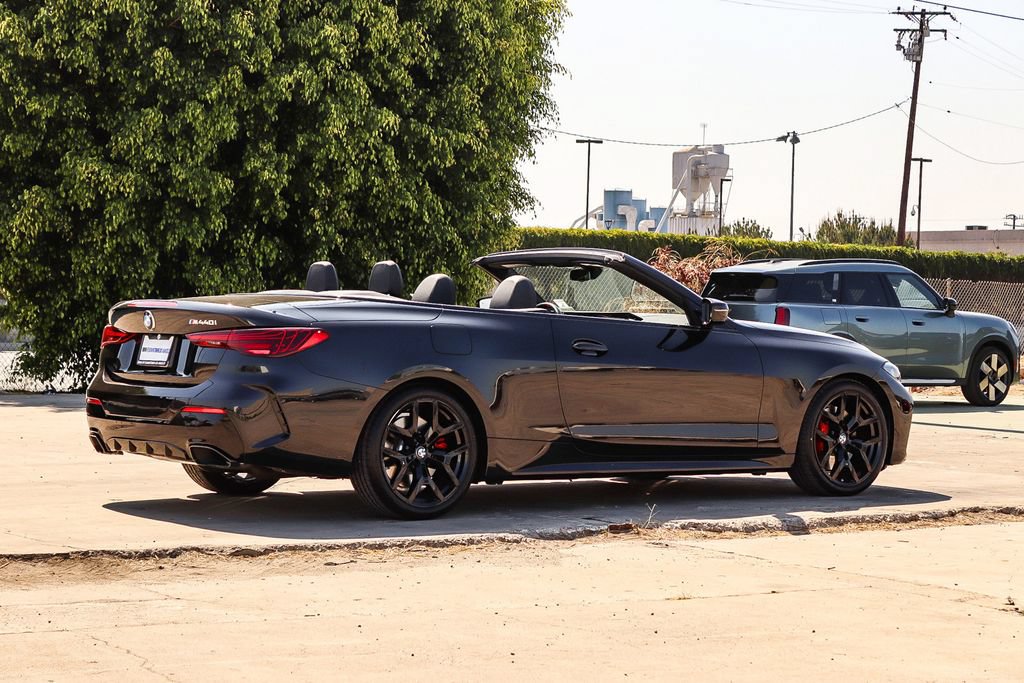 Certified 2025 BMW M440i Convertible w/ Shadowloine Package RWD image 13