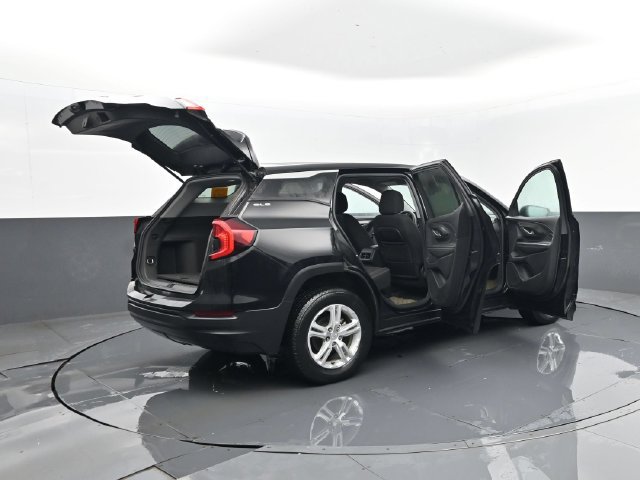 Used 2023 GMC Terrain SLE AWD/4WD image 28