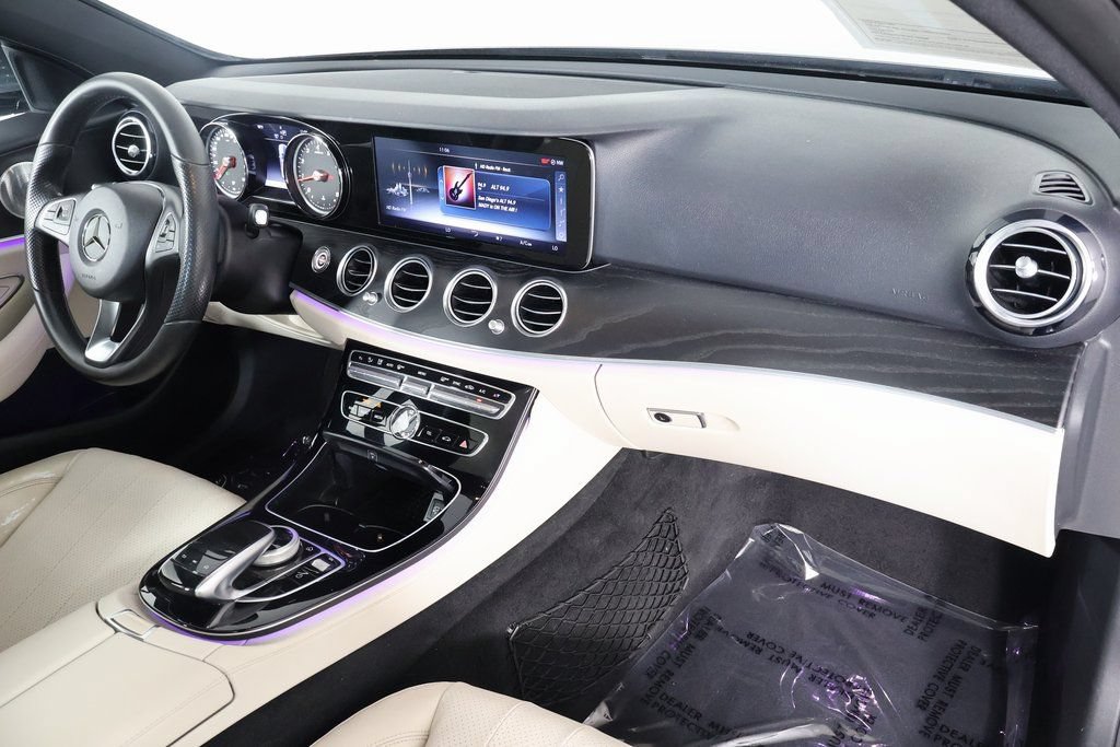 Used 2017 Mercedes-Benz E 300 image 9