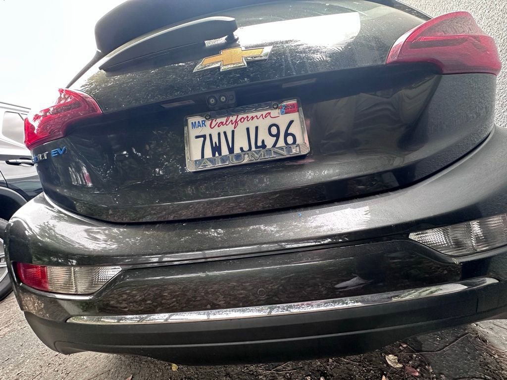 Used 2017 Chevrolet Bolt Premier w/ Driver Confidence II Package image 7