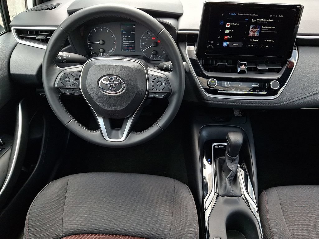 Used 2024 Toyota Corolla SE w/ SE Premium Package FWD image 12