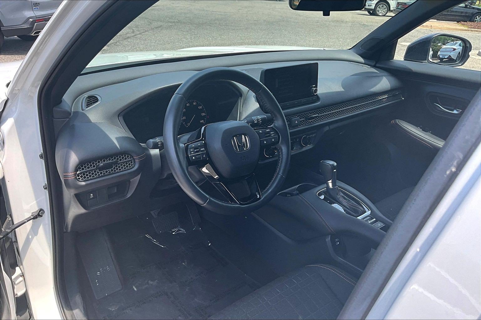 Used 2024 Honda HR-V Sport image 13