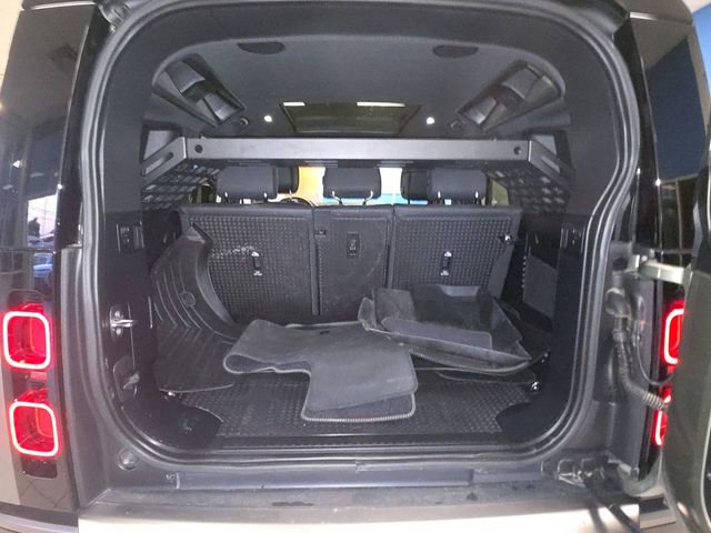 Used 2023 Land Rover Defender 110 X-Dynamic SE image 24