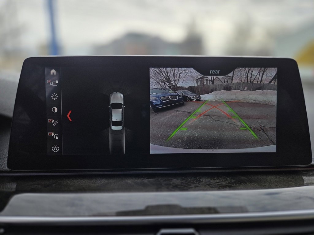 Used 2019 BMW 530i xDrive w/ Convenience Package image 16