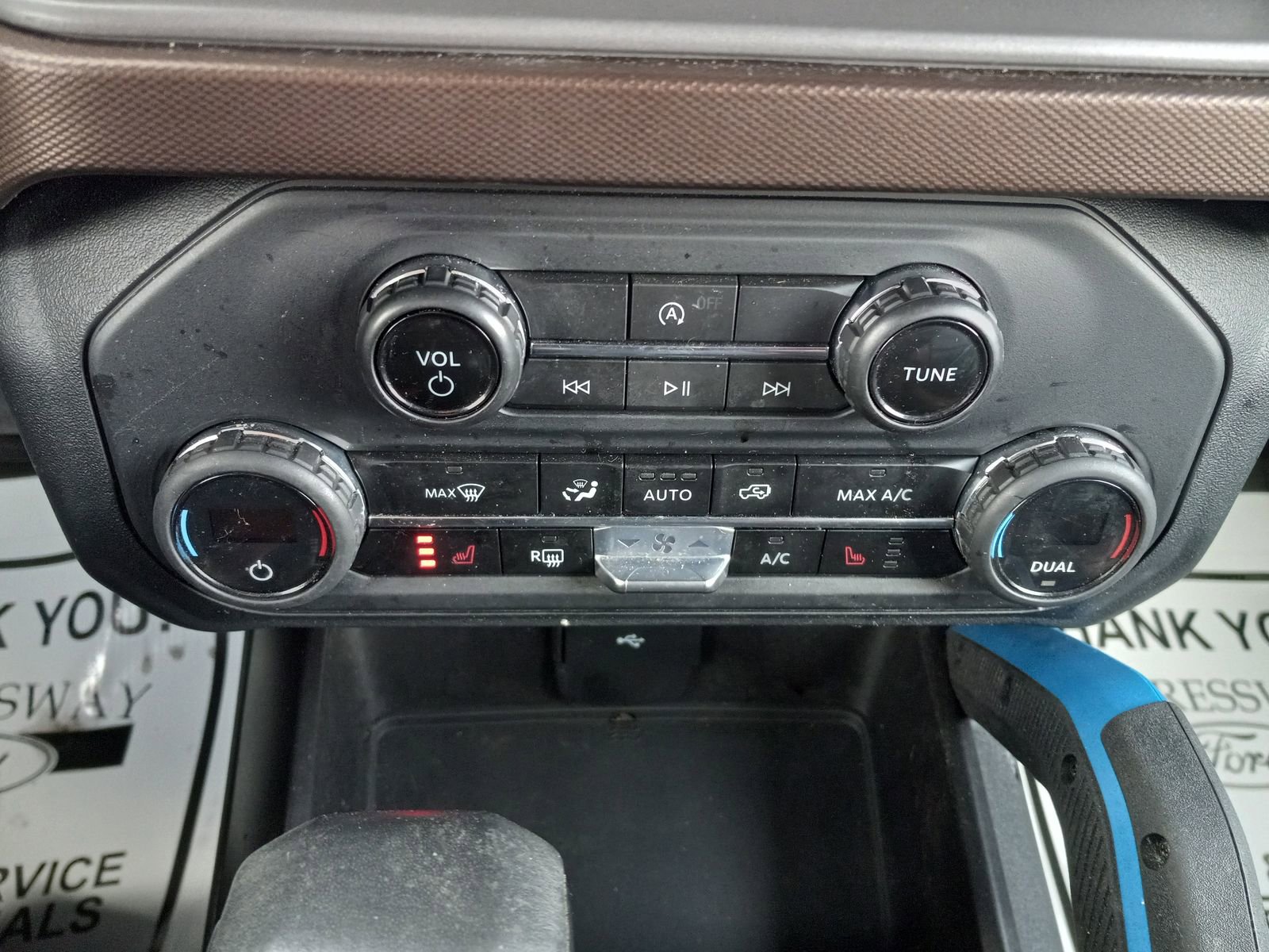 Used 2023 Ford Bronco Outer Banks image 18