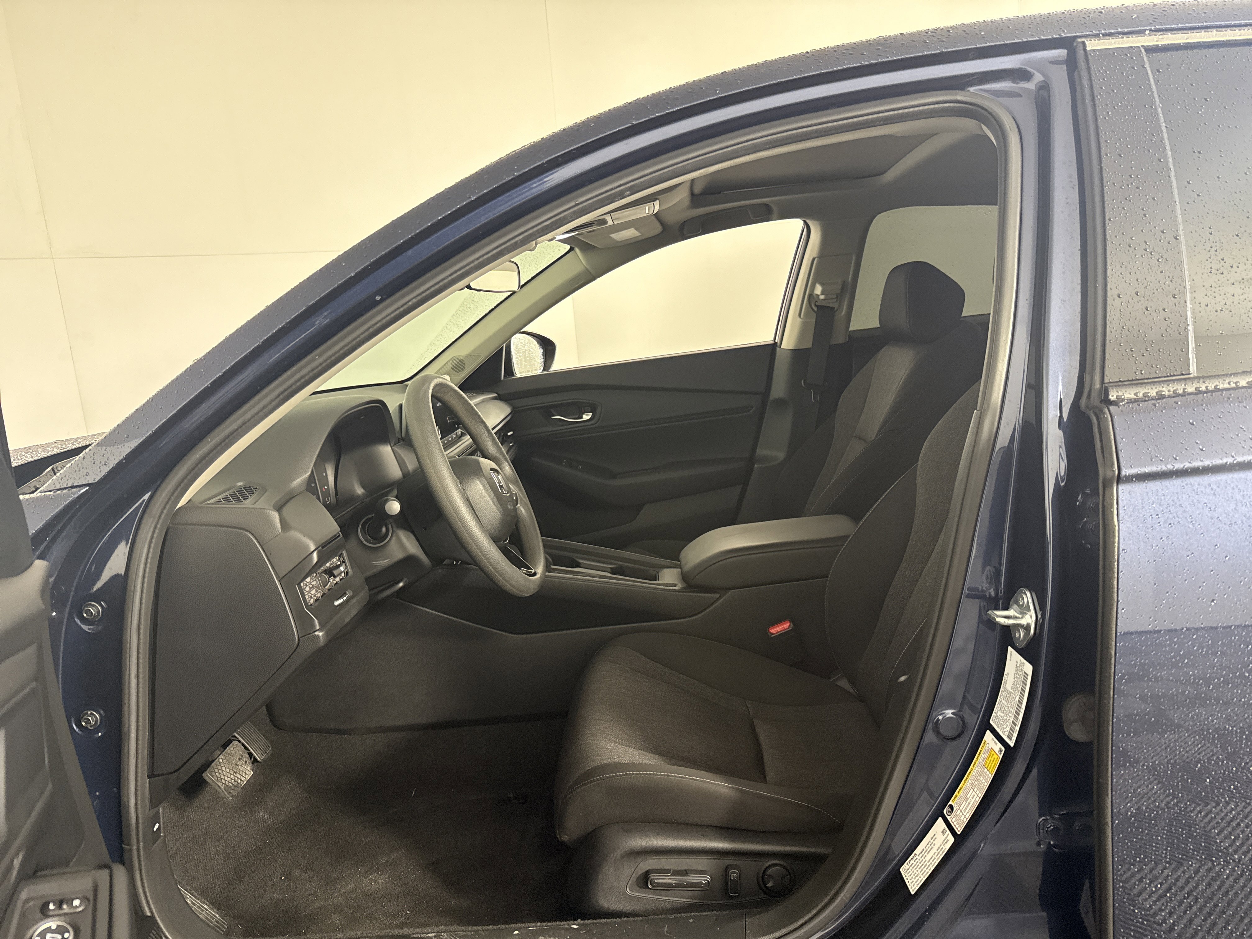 Certified 2023 Honda Accord EX image 15