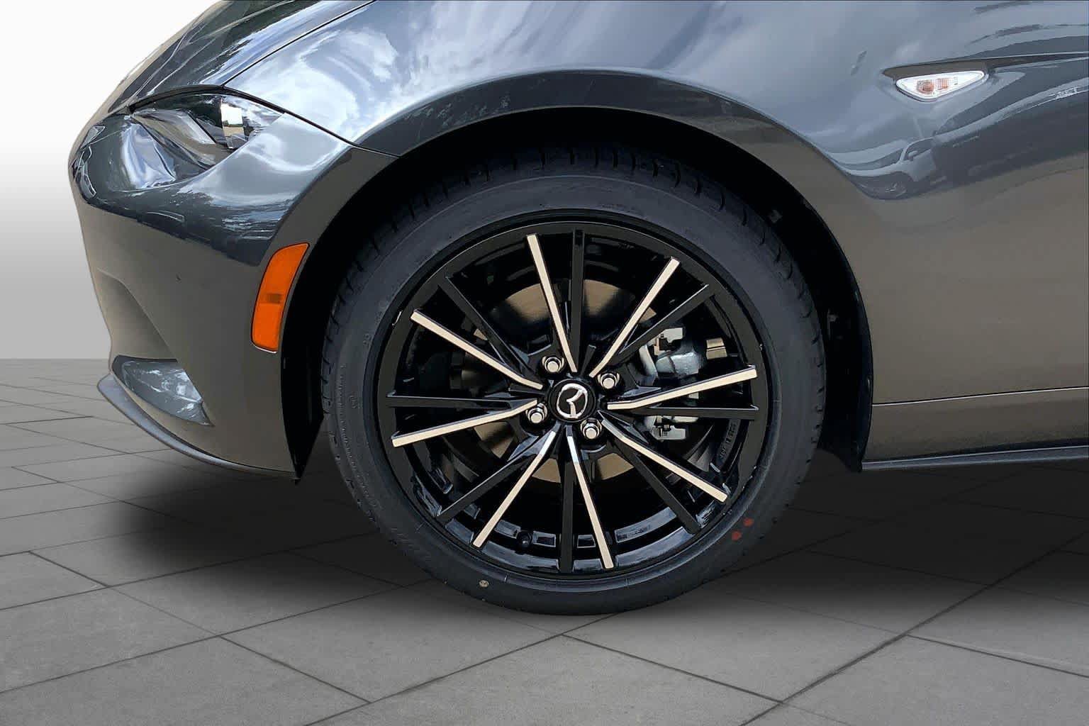 New 2026 MAZDA MX-5 Miata RF Grand Touring RWD image 11