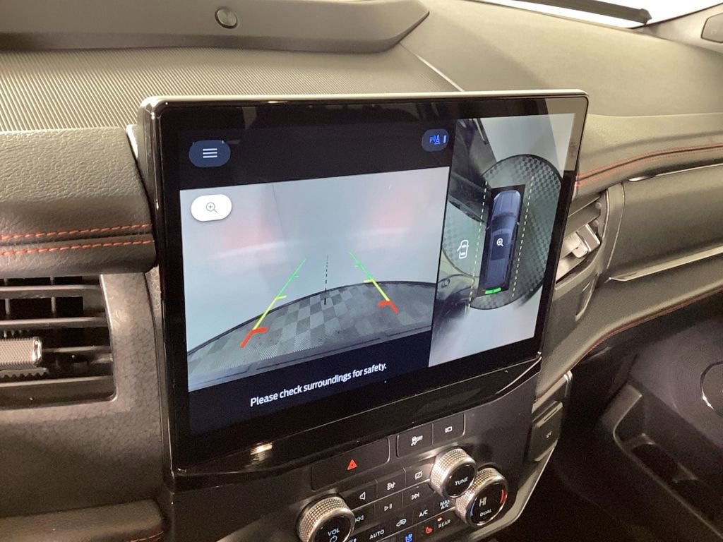 Used 2022 Ford Expedition Limited image 33