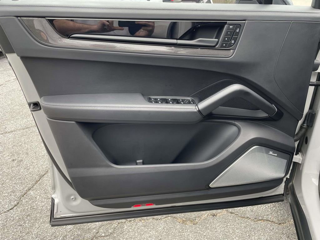 Used 2024 Porsche Cayenne Turbo GT image 15