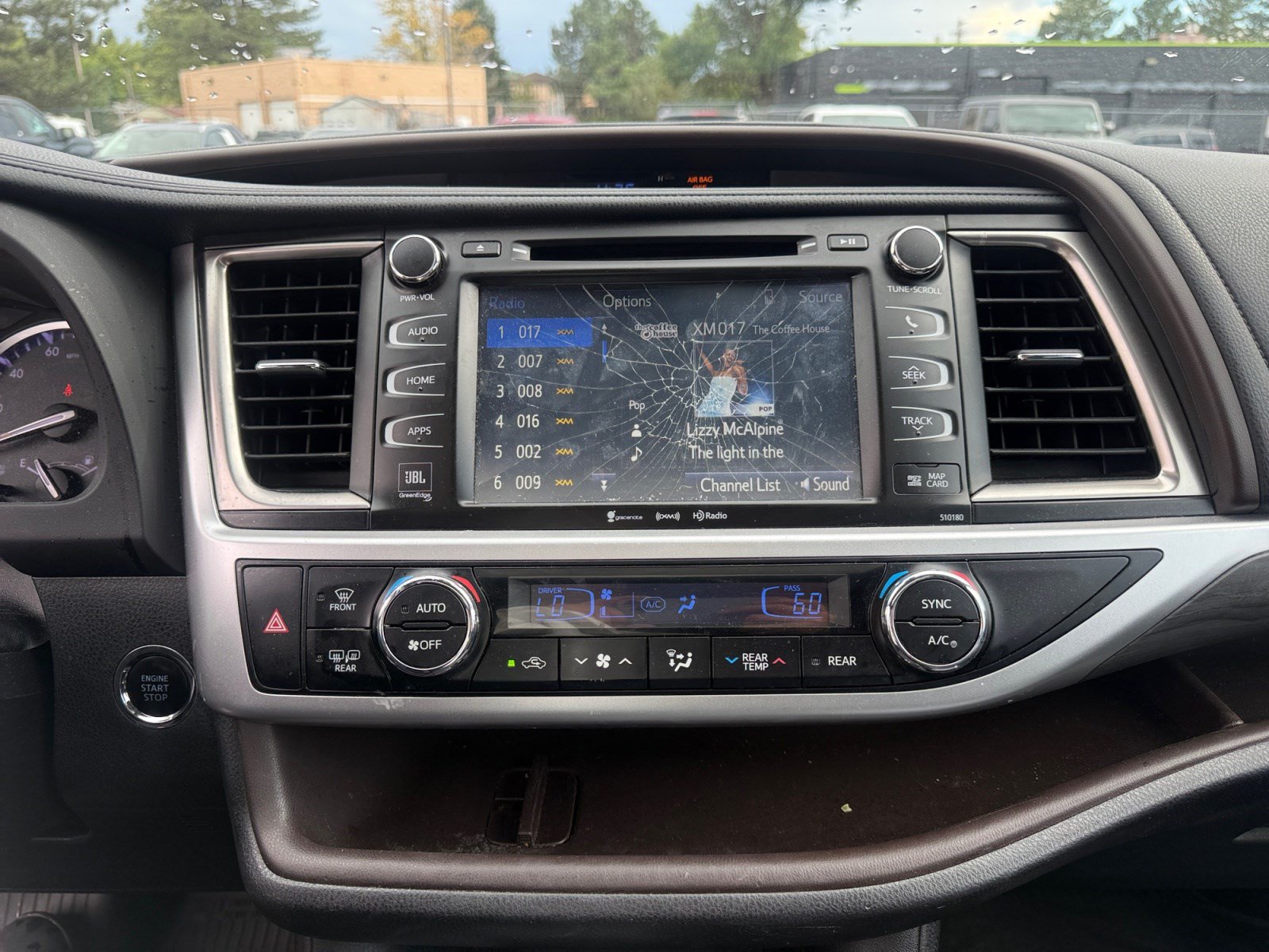 Certified 2018 Toyota Highlander Limited AWD/4WD image 26