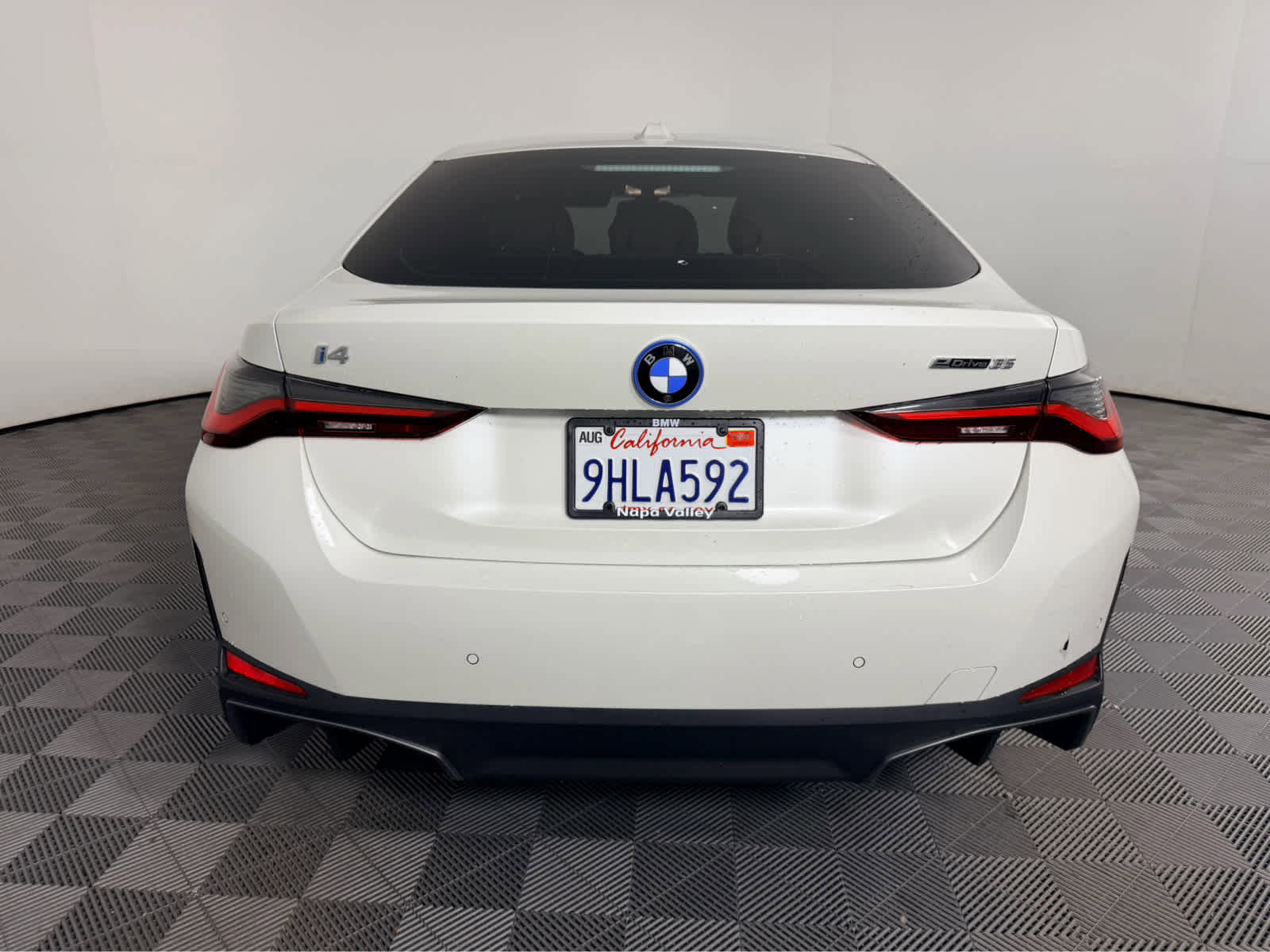 Certified 2023 BMW i4 eDrive35 w/ Premium Package image 4