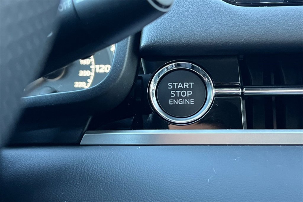 New 2026 Mitsubishi Outlander SE image 25