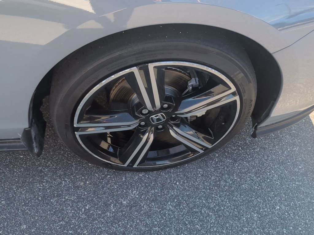 Used 2023 Honda Accord Sport image 9