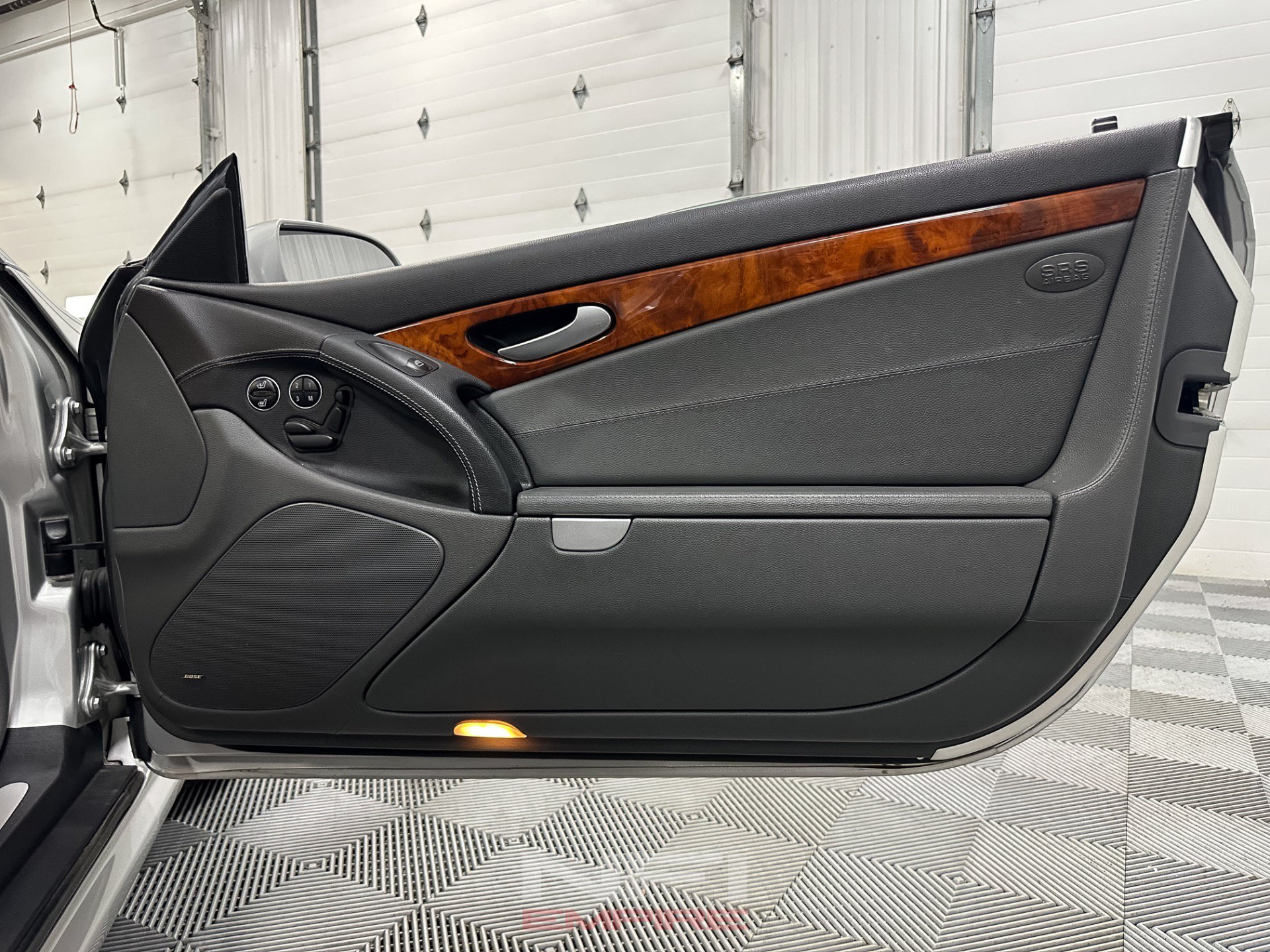 Used 2005 Mercedes-Benz SL 55 AMG image 35