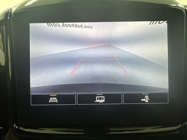 Used 2023 Chevrolet Traverse LT FWD image 16