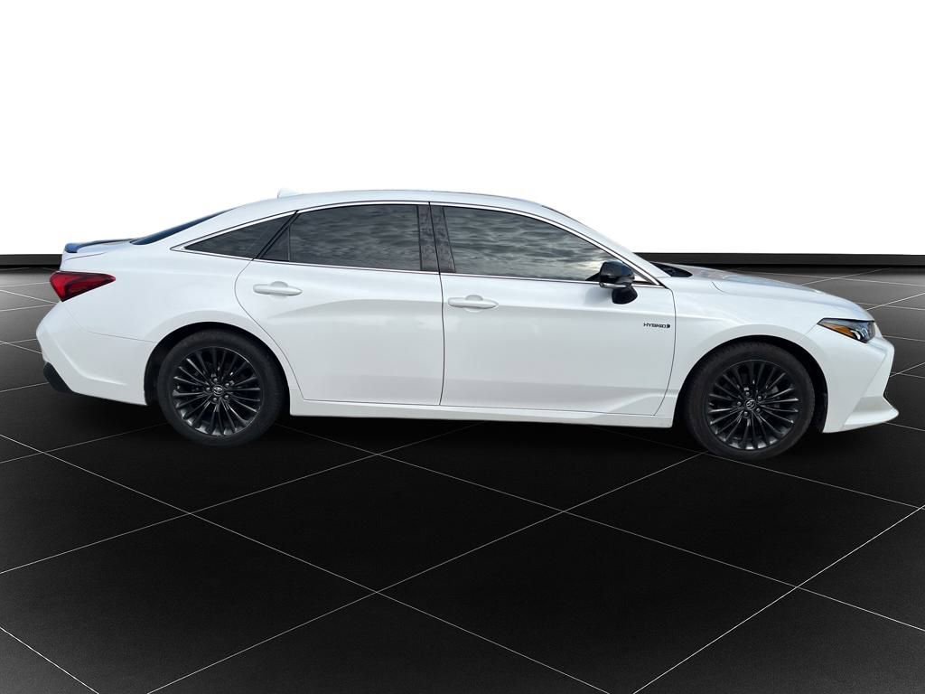 Used 2019 Toyota Avalon XSE w/ All Weather Liner Package image 6