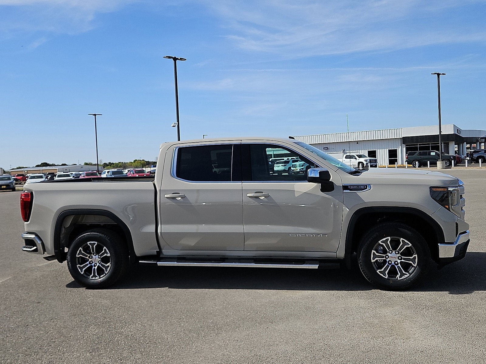 New 2026 GMC Sierra 1500 SLE RWD image 6