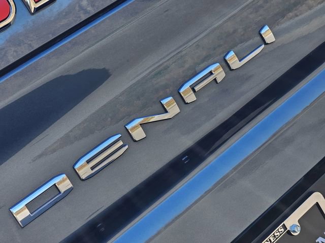 Used 2025 GMC Sierra 3500 Denali w/ Denali Reserve Package image 11