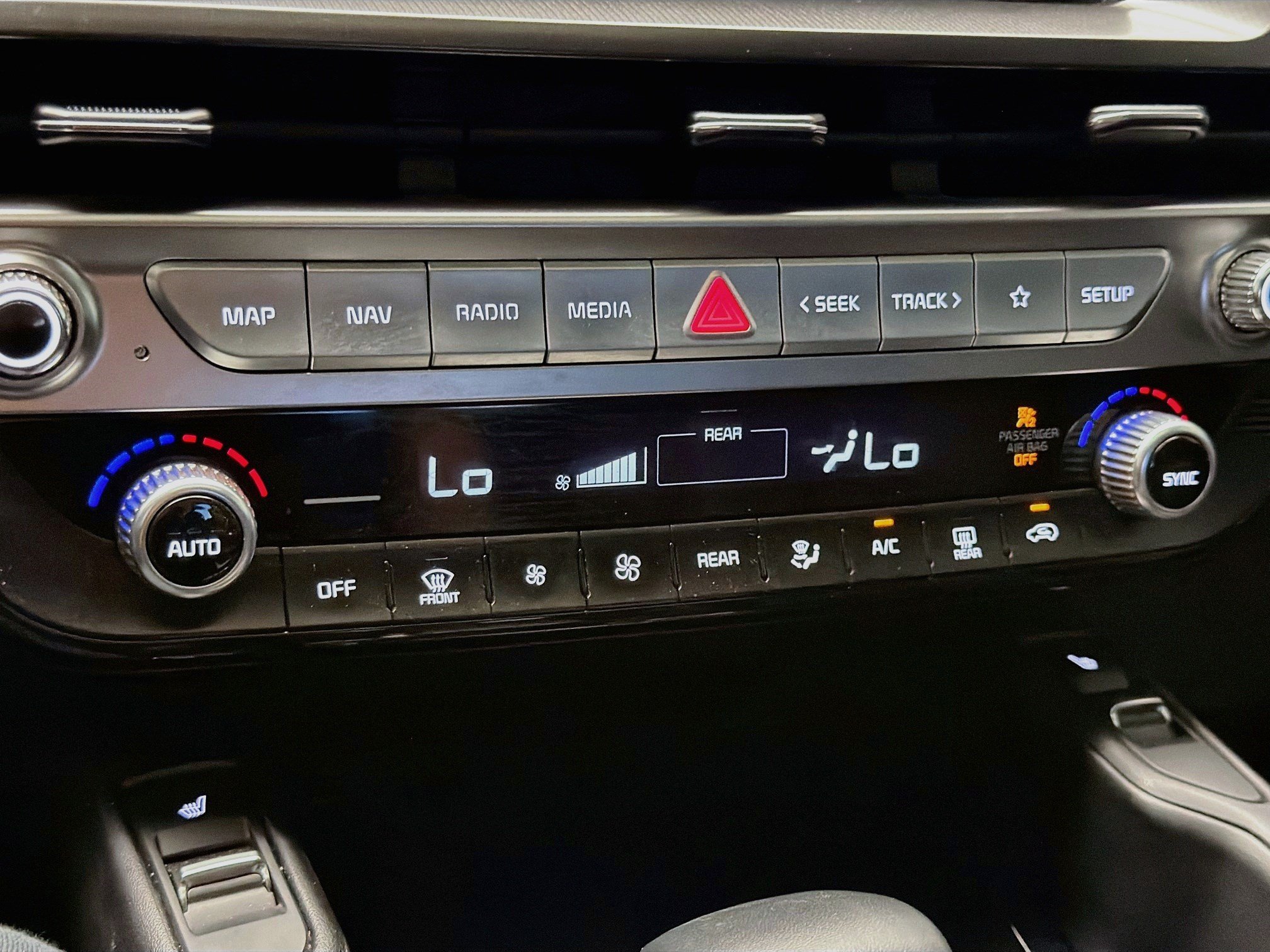 Used 2025 Kia Telluride S FWD image 16