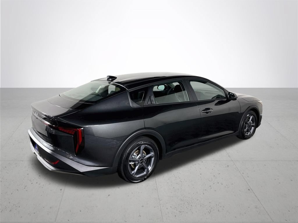 New 2026 Kia K4 FWD image 6