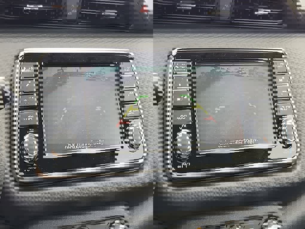 New 2025 Nissan Kicks Play S FWD image 14