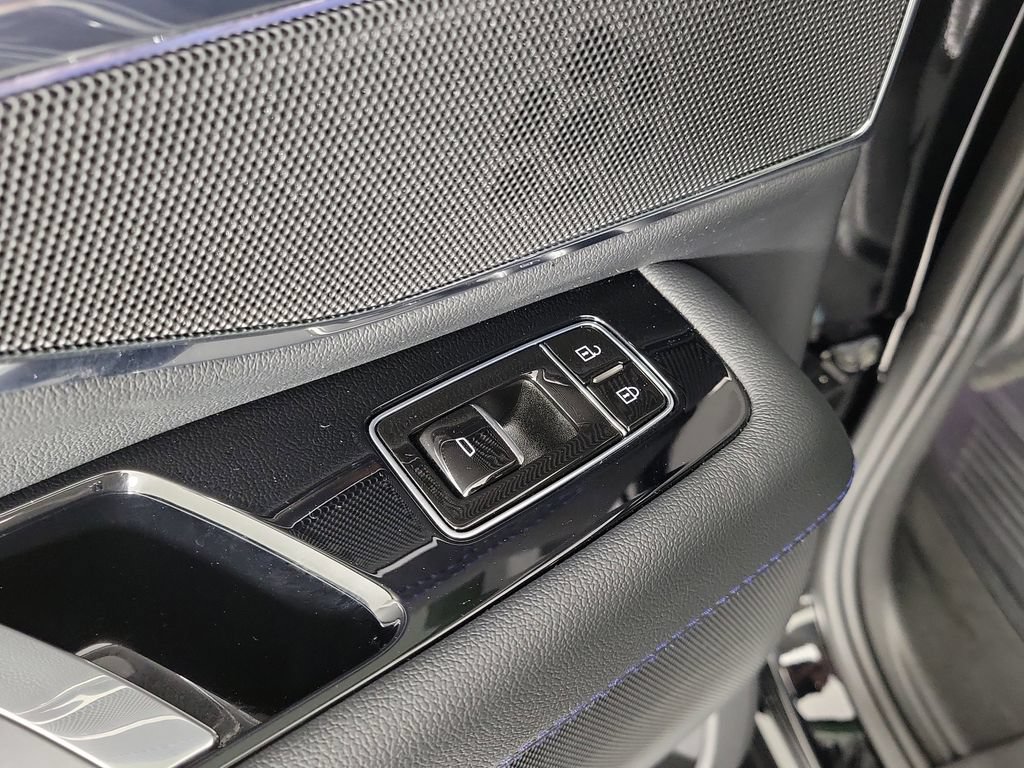 Used 2026 Cadillac Escalade IQ Sport 1 w/ LPO, Floor Liner Package AWD/4WD image 15